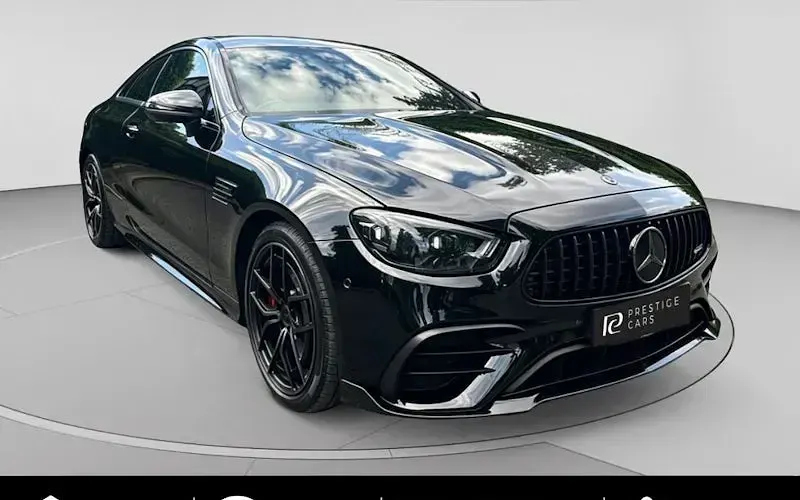 Używany Mercedes E300 AMG Line Premium 258 KM (189 kW) 2023 Coupe