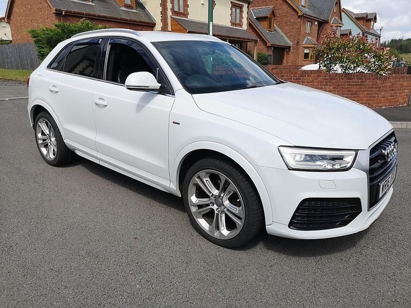 White Used 2016 Audi Q3 S-line plus SUV | £12,495 (Fair price) - Image 1/4