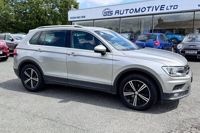 Grey Used 2018 VW Tiguan SE SUV | £13,490 (Fair price) - Image 1/1