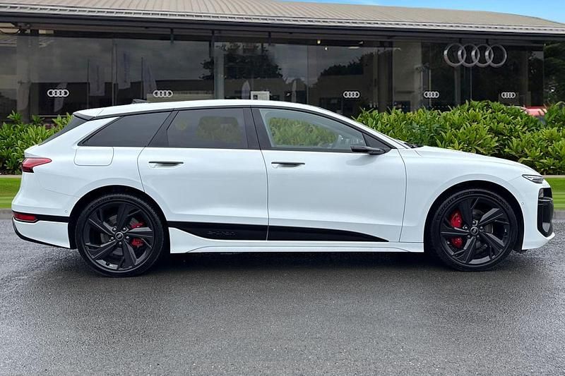 Used Audi A6 e-tron Performance 269 kW (367 HP) 2024 White Estate