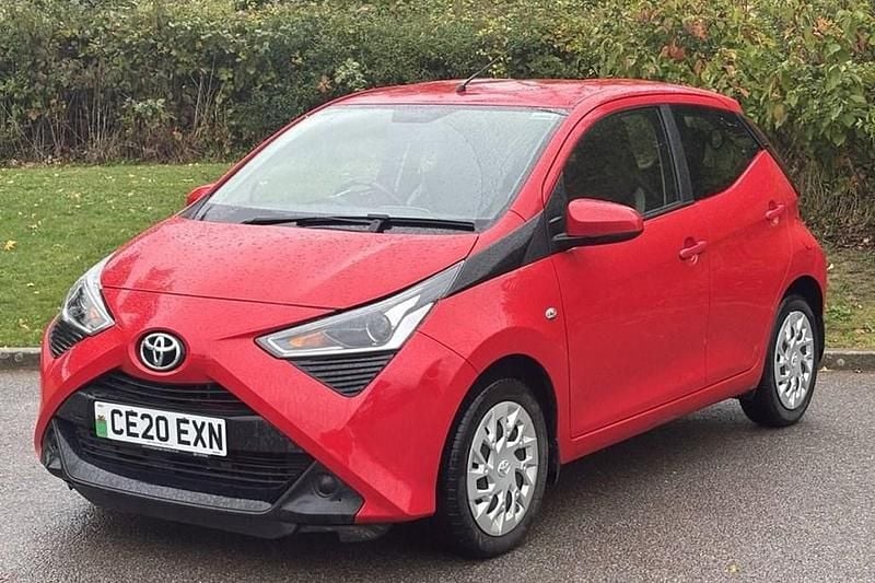Red Used 2020 Toyota Aygo X-play Hatchback | £10,100 (Fair price) - Image 1/1