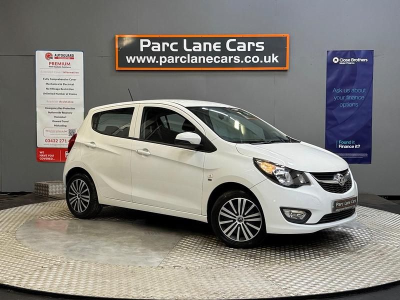 Used Vauxhall Viva 75 HP (55 kW) 2016 White Hatchback