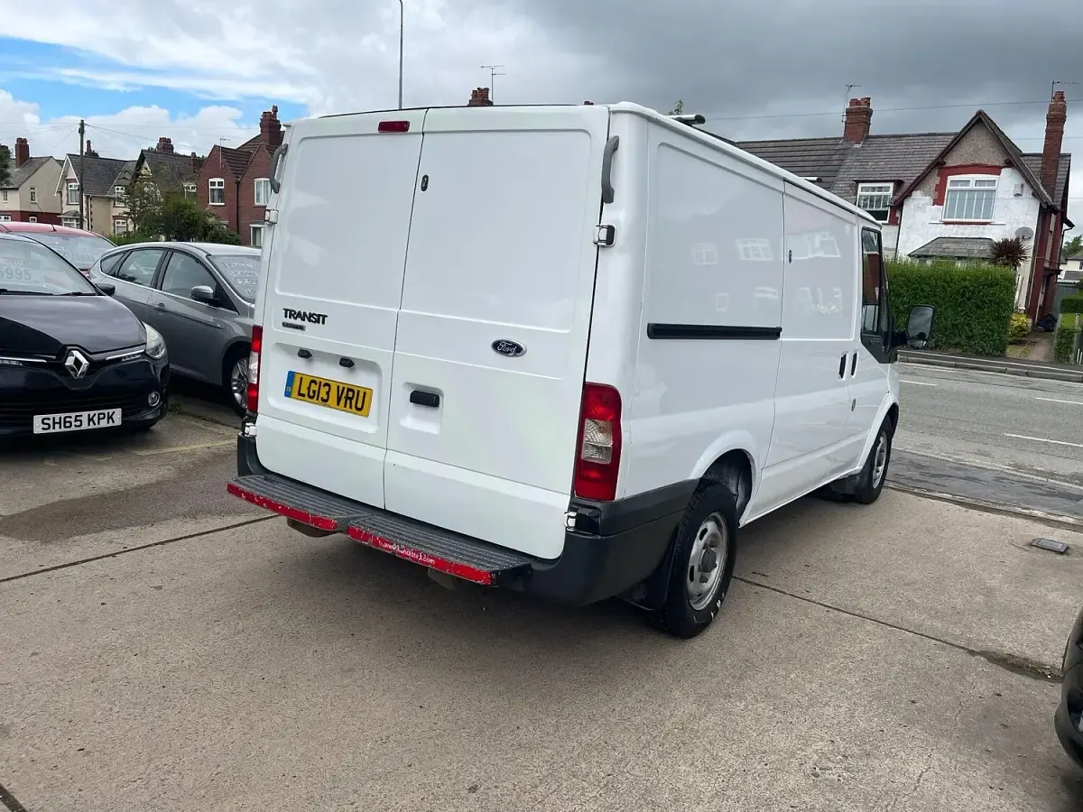 Used Ford Transit 100 HP (73 kW) 2013 White Van