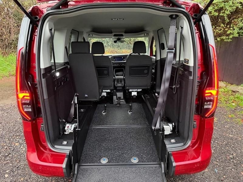 Used VW Caddy Life 2024 Red MPV