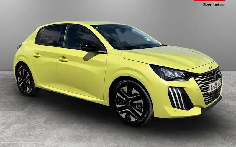 Used Peugeot 208 Allure 101 HP (74 kW) 2025 Hatchback