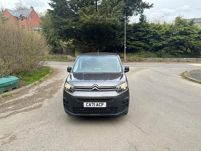Used Citroën Berlingo 75 HP (55 kW) 2021 Grey MPV