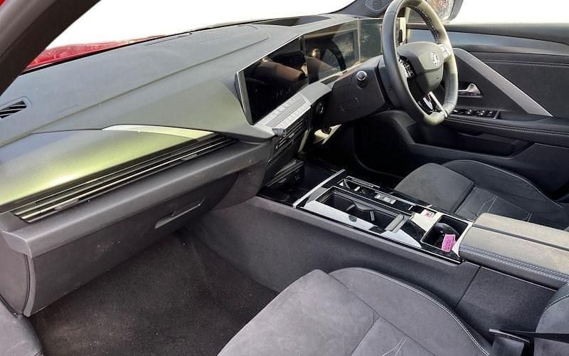 Used Vauxhall Astra Ultimate 114 kW (156 HP) 2026 Estate