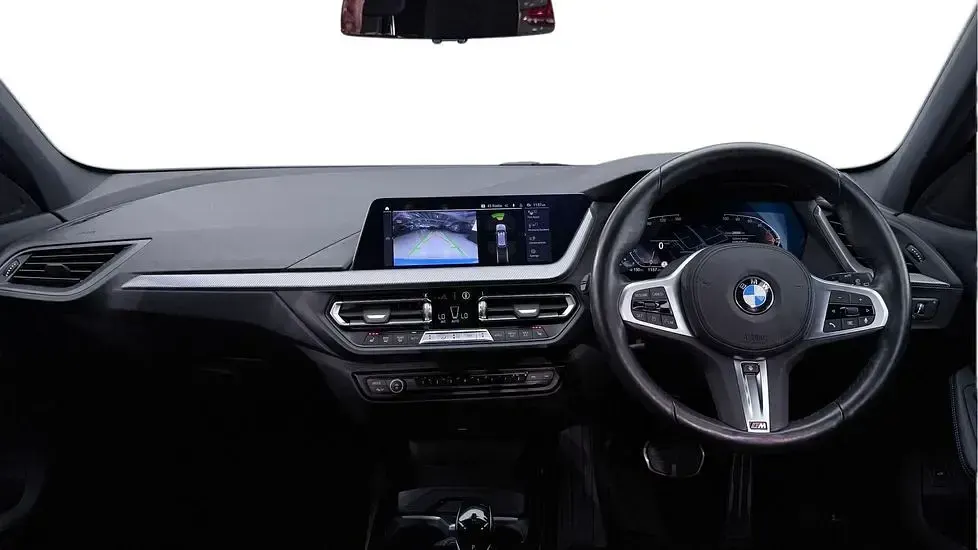Used BMW 118 M Sport 134 HP (98 kW) 2023 Blue Hatchback