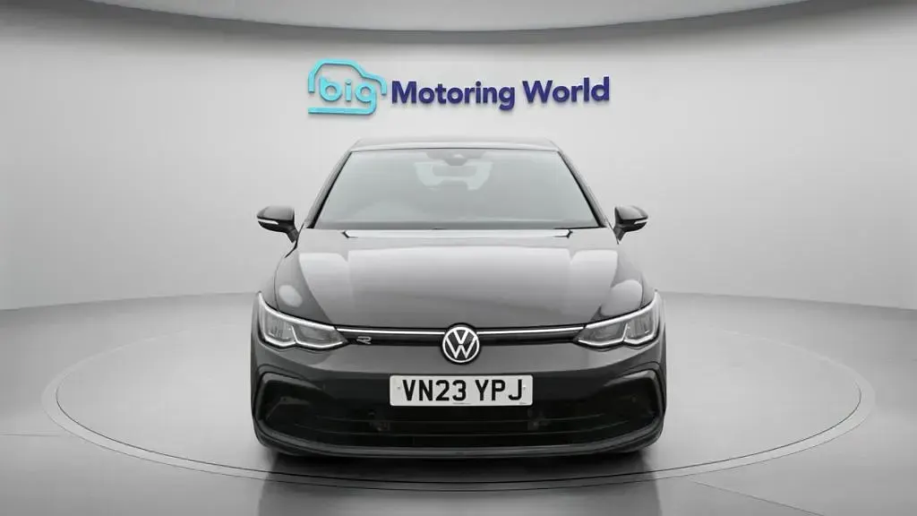 Used VW Golf VIII R-line 150 HP (110 kW) 2023 Grey Hatchback