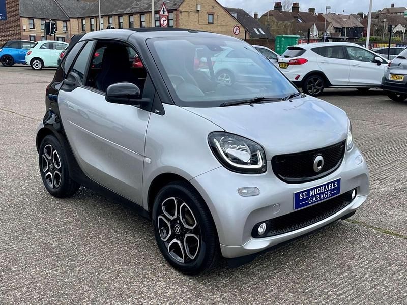 Used Smart ForTwo Cabrio Premium 90 HP (66 kW) 2018 Black Cabriolet