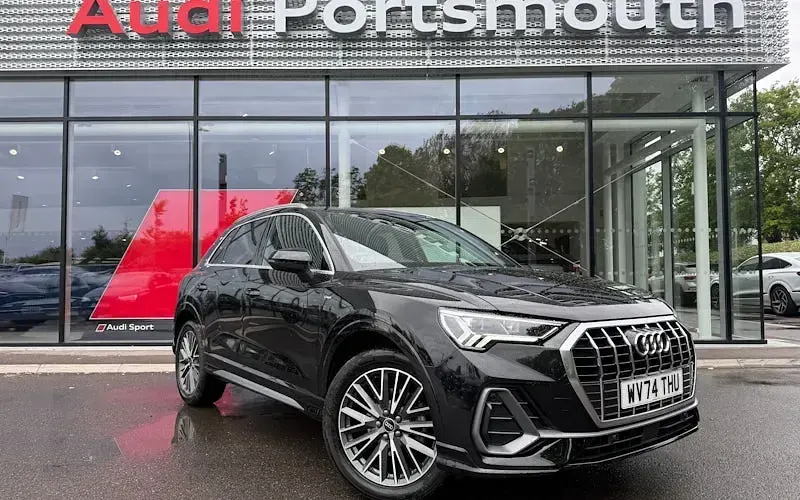 Usado Audi Q3 S-Line 150 HP (110 kW) 2026 SUV