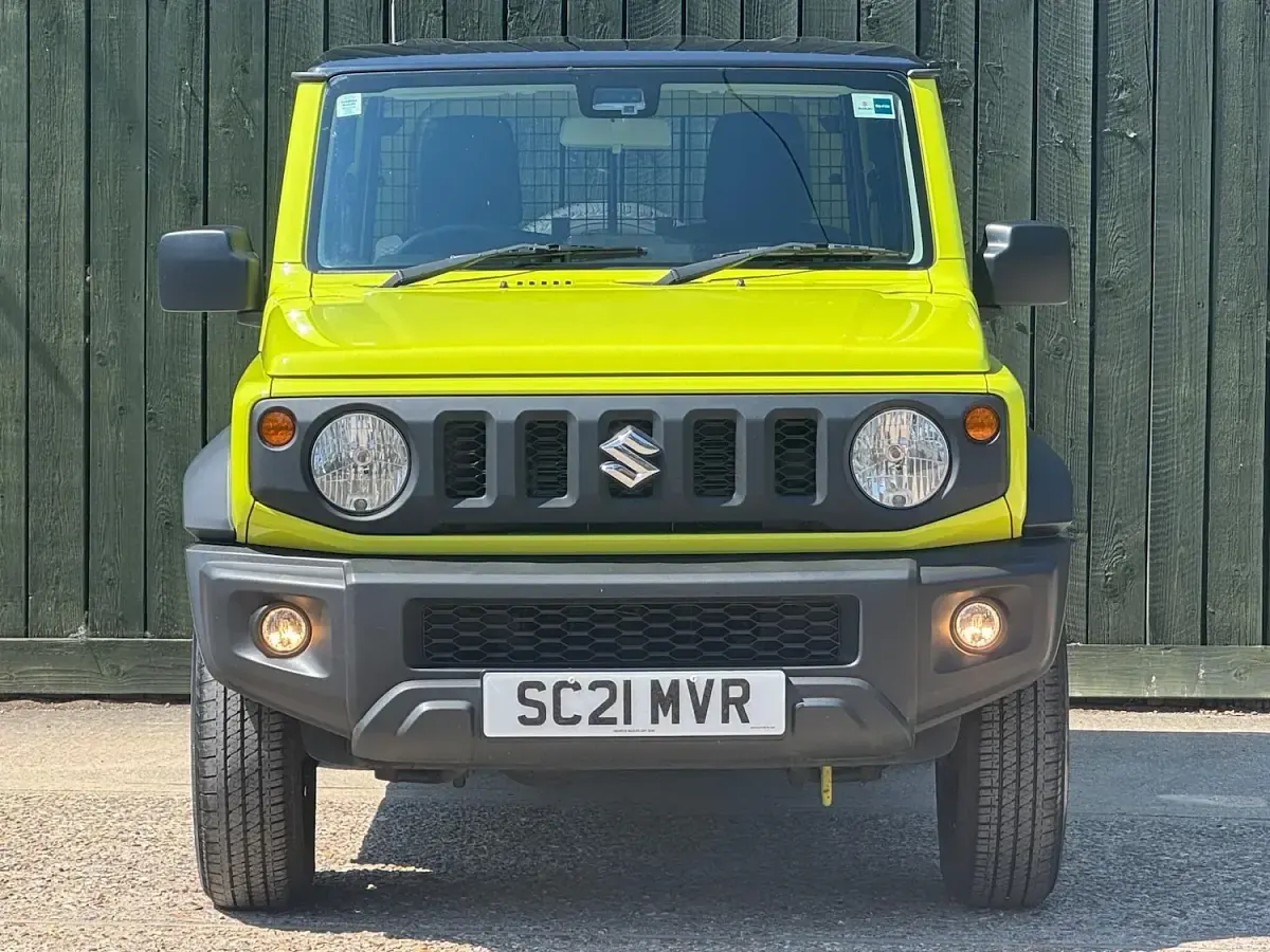 Used Suzuki Jimny 101 HP (74 kW) 2021 Yellow SUV