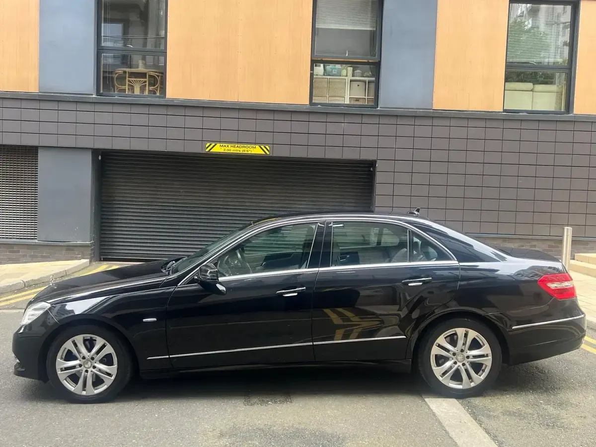 Used Mercedes E250 Avantgarde 2012 Black Sedan