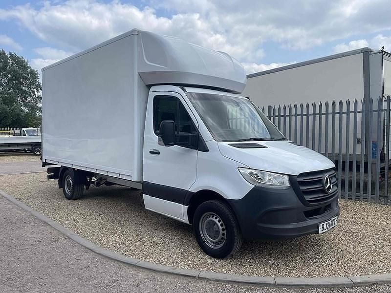 White Used 2021 Mercedes Sprinter Progressive Van | £16,250 (Fair price) - Image 1/4