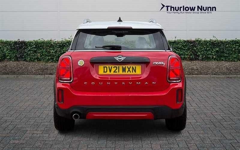 Used Mini Cooper S Classic 220 HP (161 kW) 2021 Red Hatchback