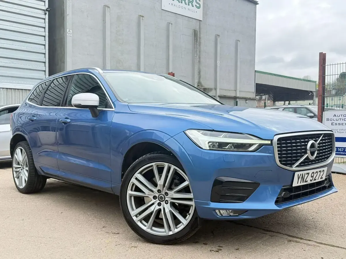Used Volvo XC60 R-Design Pro 235 HP (172 kW) 2018 SUV