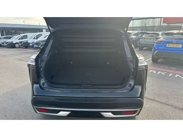 Neu Nissan Qashqai N-Connecta 140 PS (102 kW) 2025 Schwarz SUV