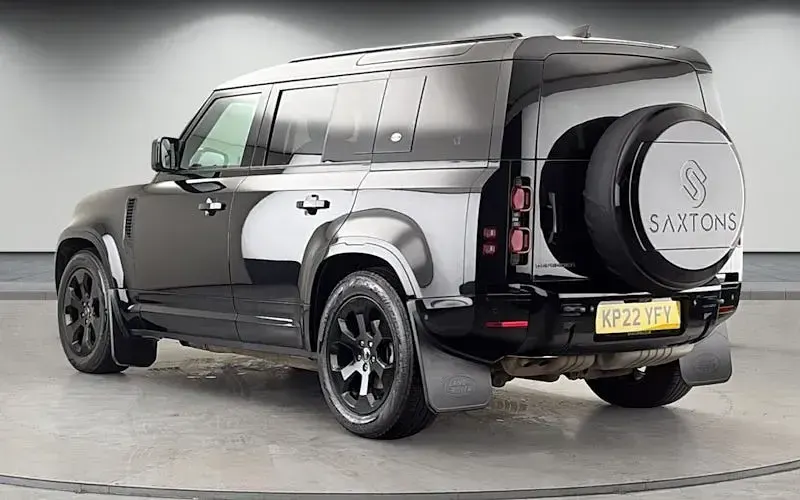Used Land Rover Defender HSE Dynamic 249 HP (183 kW) 2025 SUV