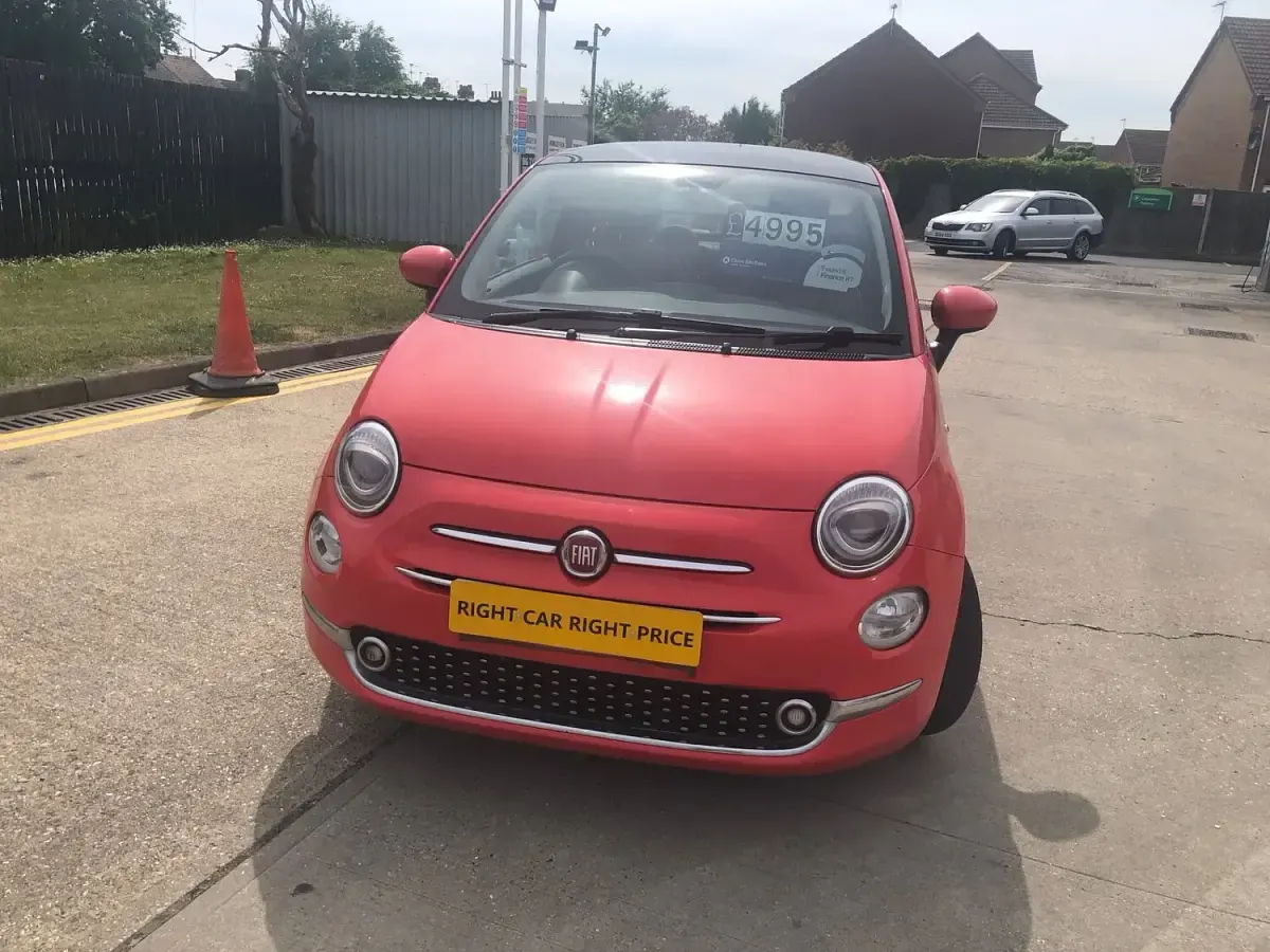 Used Fiat 500 Lounge 69 HP (50 kW) 2017 Pink Hatchback