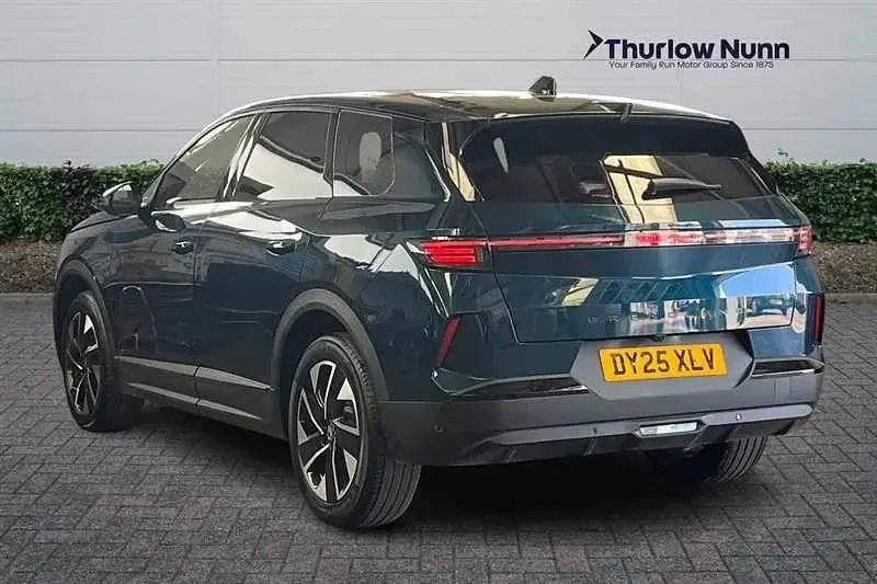 Used Vauxhall Grandland X Ultimate 136 HP (100 kW) 2025 Blue SUV