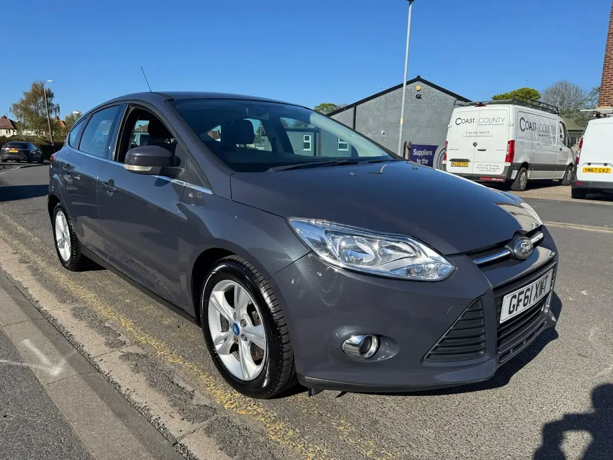 Used Ford Focus Zetec 2011 Grey Hatchback