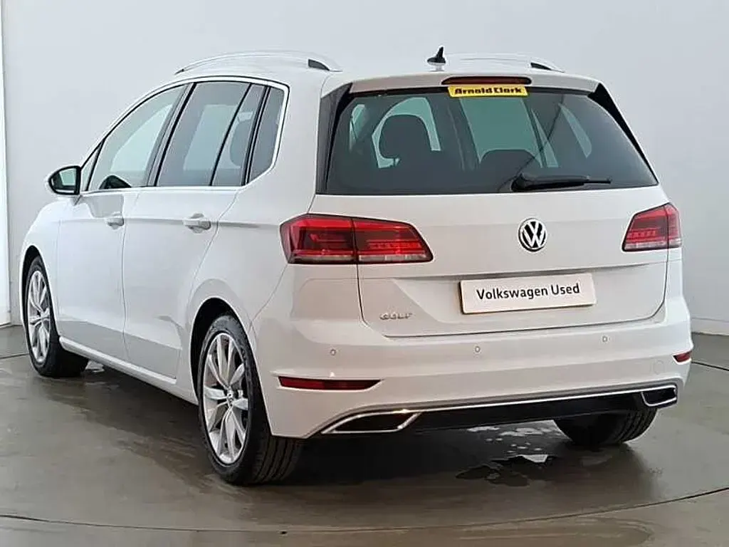 Used VW Golf VII GT 150 HP (110 kW) 2019 White Hatchback