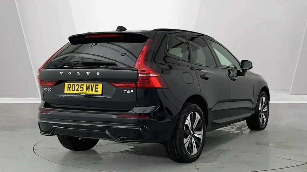 Used Volvo XC60 Plus 345 HP (253 kW) 2025 Black SUV