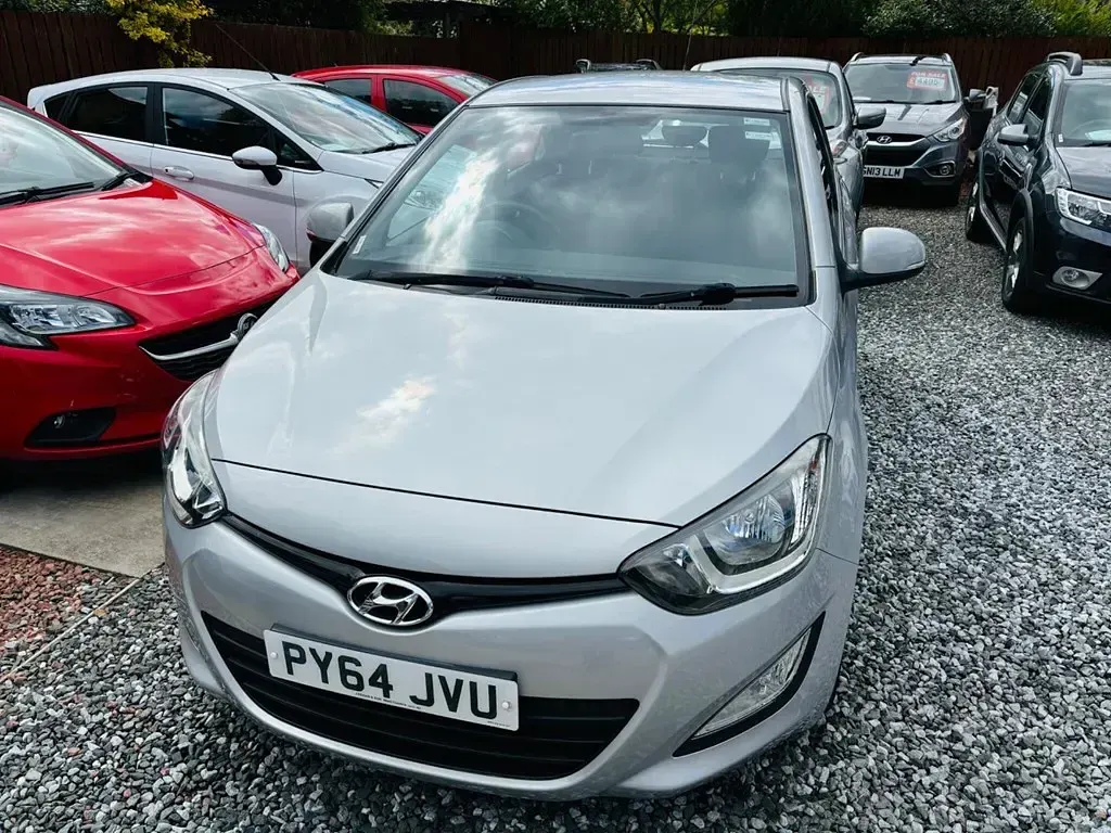 Begagnad Hyundai i20 Active 2015 Silver Halvkombi