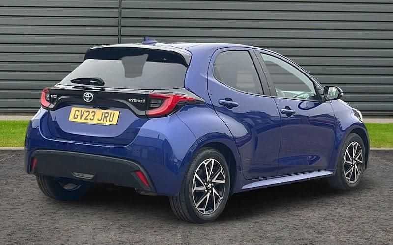 Used Toyota Yaris Hybrid Design 116 HP (85 kW) 2026 Hatchback