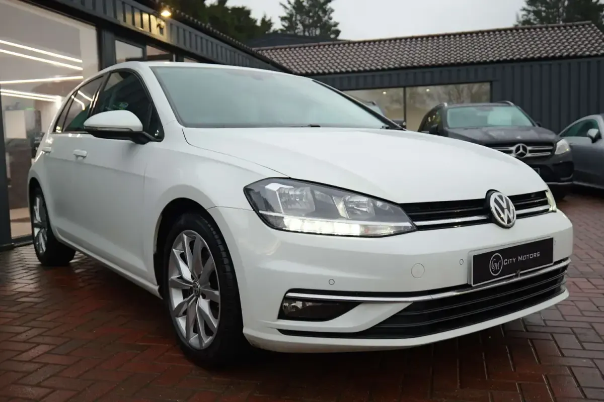 Second-hand VW Golf VII GT 150 CP (110 kW) 2017 Alb Hatchback