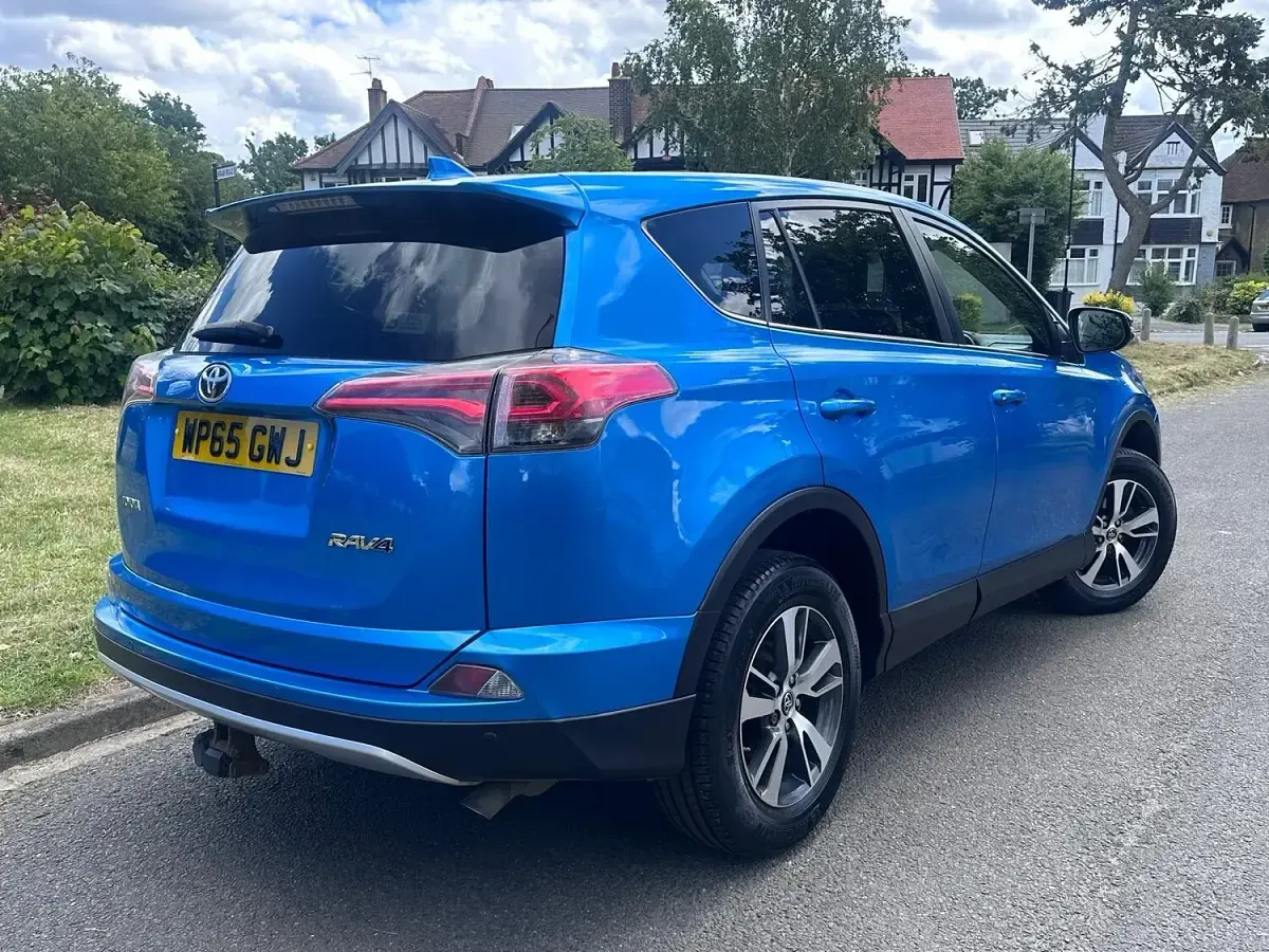 Used Toyota RAV4 Business Edition 2015 Blue SUV