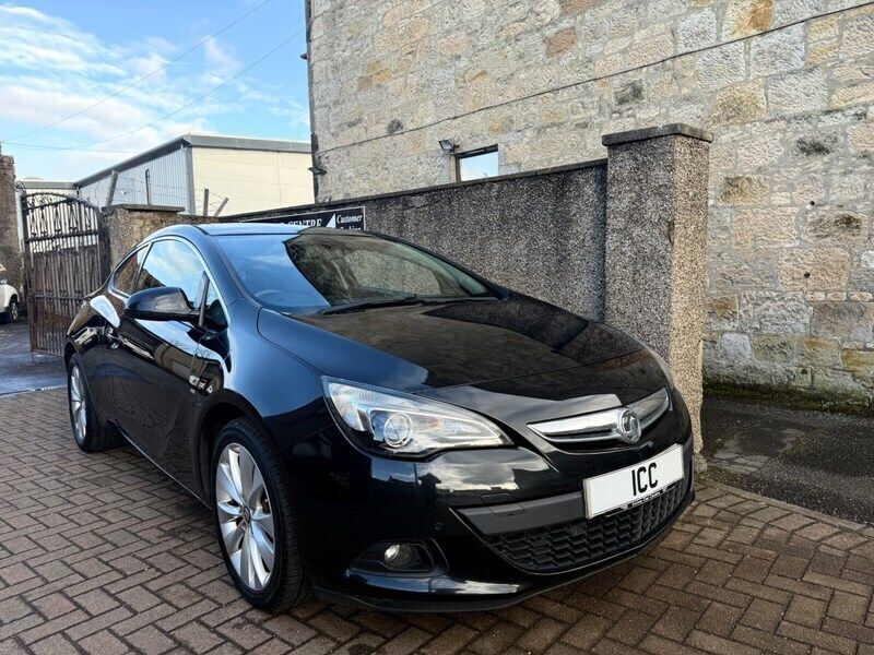 Black Used 2015 Vauxhall Astra GTC SRi Hatchback | £4,995 (A bit pricey) - Image 1/4