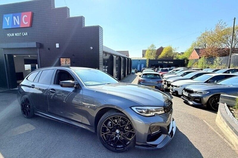 Used 2022 BMW 330e M Sport | £23,991 (Fair price) - Image 1/1