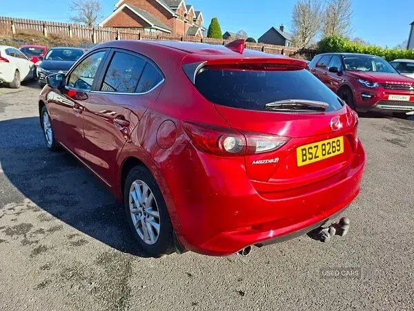 Used Mazda 3 120 HP (88 kW) 2018 Red Hatchback