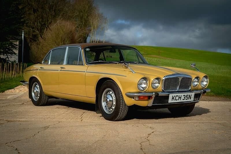 Used Daimler Sovereign 1974 Yellow