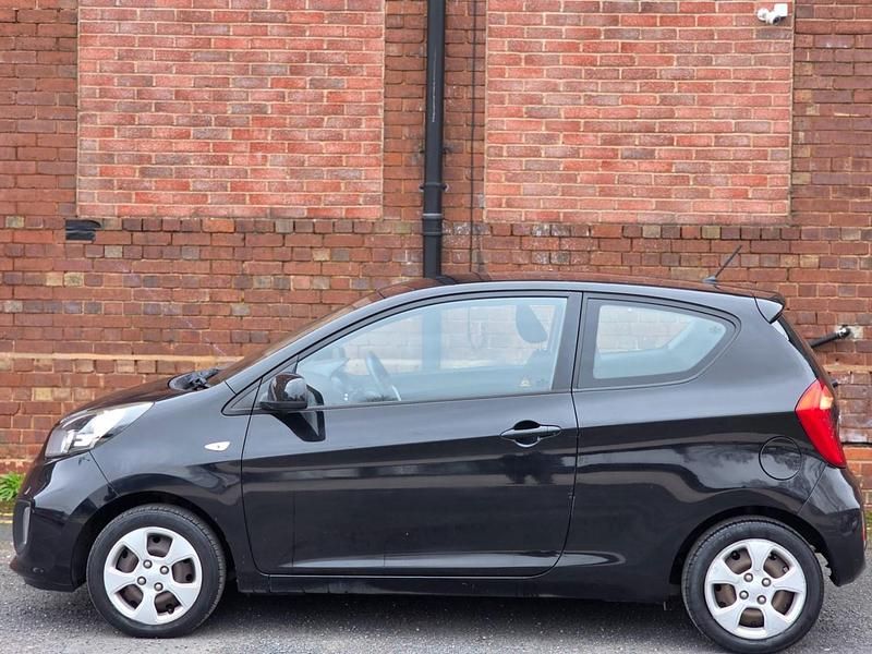 Used Kia Picanto 68 HP (50 kW) 2012 Black Hatchback