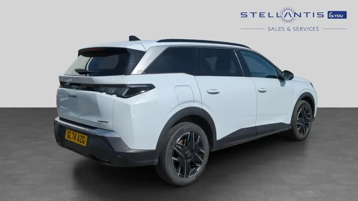 Used Peugeot 5008 Allure 134 HP (98 kW) 2024 White SUV