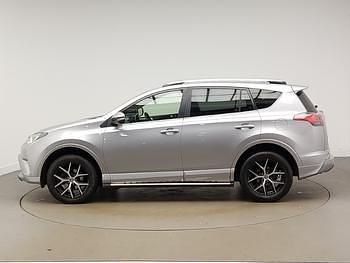Used Toyota RAV4 143 HP (105 kW) 2017 Silver SUV
