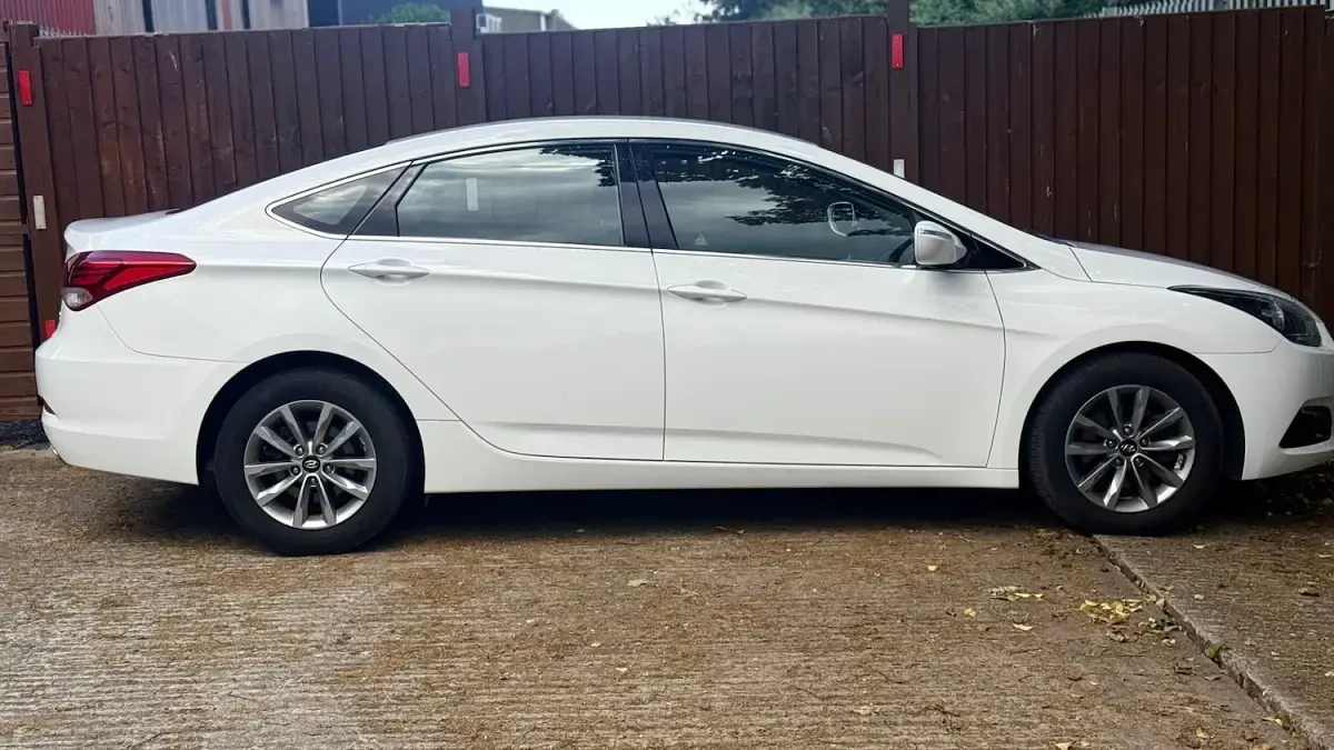 Used Hyundai i40 2017 White Sedan