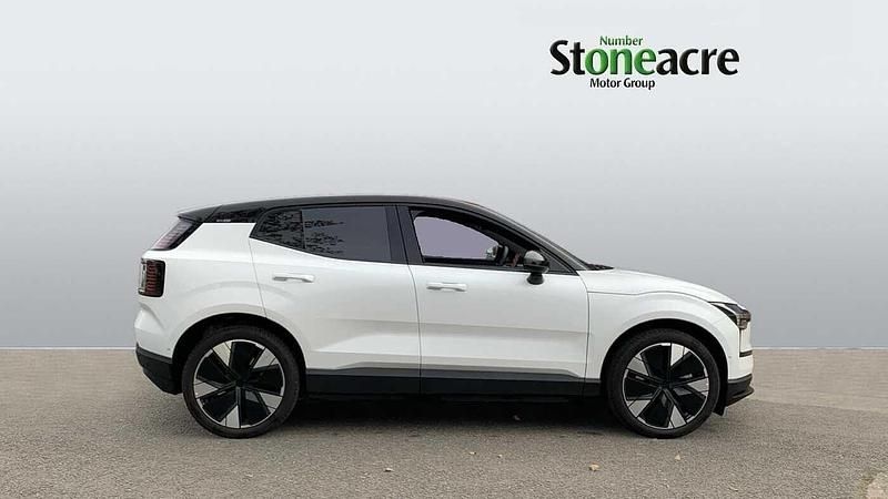 Used Volvo EX30 Performance 314 kW (428 HP) 2025 White SUV