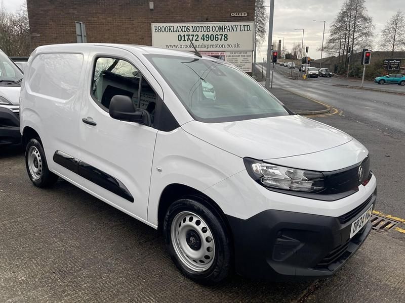 Used Vauxhall Combo 2024 White Van