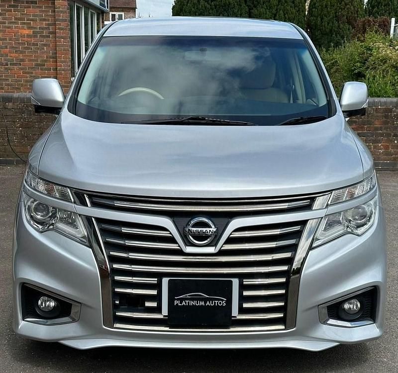 Used Nissan Elgrand 2012 Silver MPV
