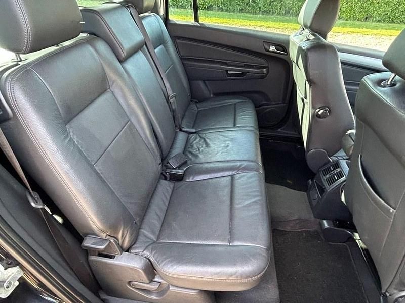 Used Vauxhall Zafira Elite 110 HP (80 kW) 2011 Black MPV