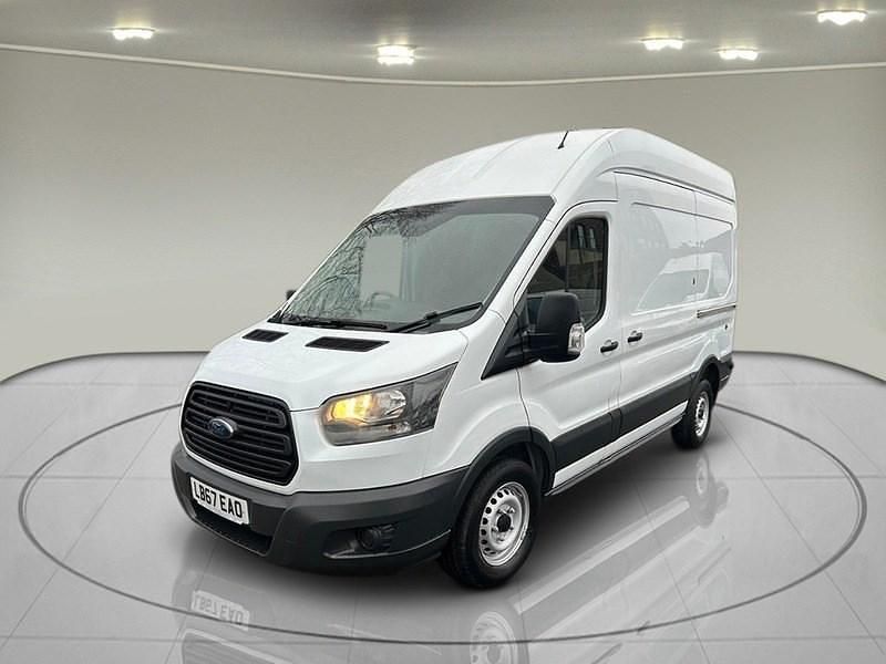 Usado Ford Transit 130 HP (95 kW) 2019 Branco Van