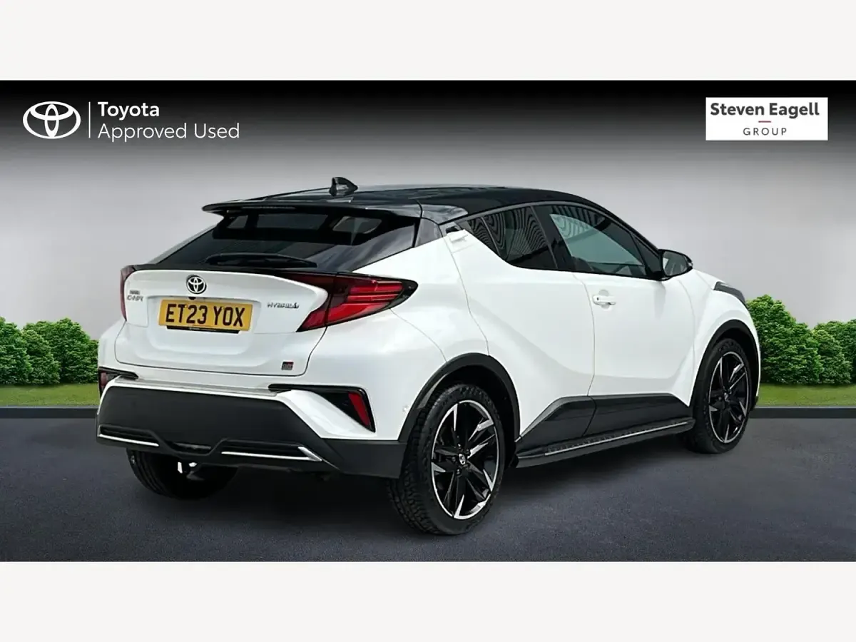 Used Toyota C-HR Sport 198 HP (145 kW) 2023 White/black SUV