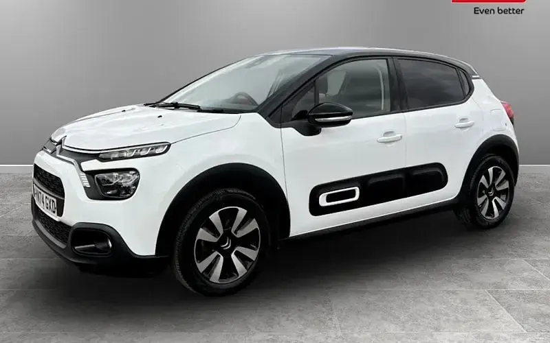 Used Citroën C3 PureTech 110 HP (80 kW) 2024 White Hatchback