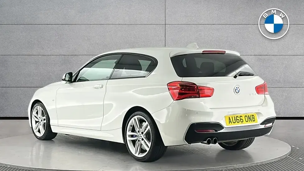 Used BMW 125 M Sport 224 HP (164 kW) 2016 White Hatchback