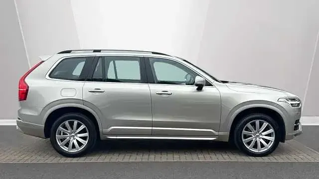 Used Volvo XC90 Momentum 232 HP (170 kW) 2018 SUV