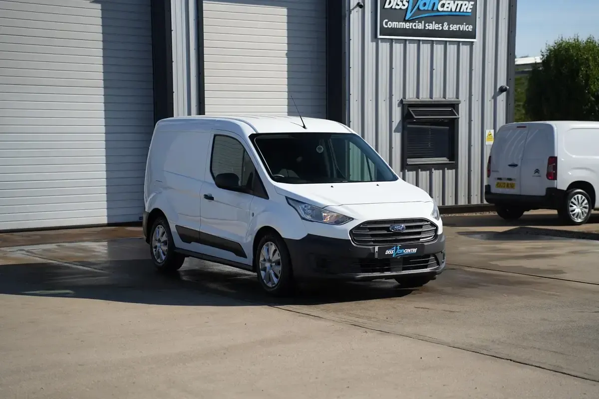 Used Ford Transit 100 HP (73 kW) 2018 White Van