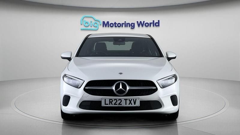 Used Mercedes A180 116 HP (85 kW) 2021 White Sedan